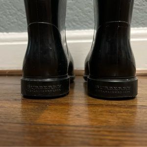 RARE Burberry tall rain boot